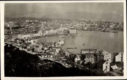 Foto Ak Split Kroatien, Pogl. sa Marjana, Blick auf den Ort