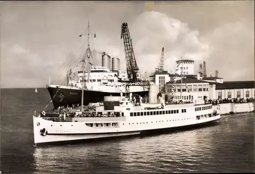 Ak Bremerhaven, Fährschiff Glückauf, Columbuskaje