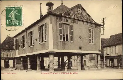 Ak Charny Yonne, L'Hotel de Ville