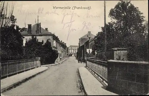 Ak Warmeriville Marne, Straßenpartie, Brücke, Deutsche Soldaten in Uniformen