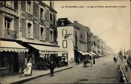 Ak Saint Nazaire Loire Atlantique, Rue de Nantes, Charcuterie, Hotel Restaurant