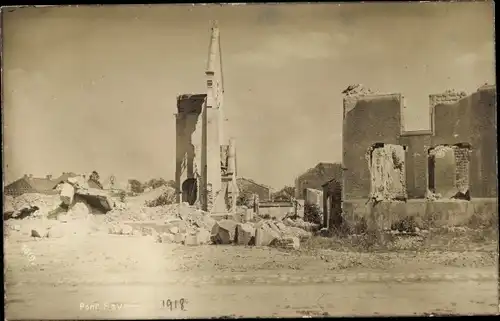 Foto Ak Pontfaverger Moronvilliers Marne, Hausruinen, Kriegszerstörungen, I WK