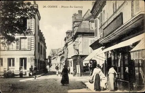 Ak Cosne Nièvre, Place du Carroy