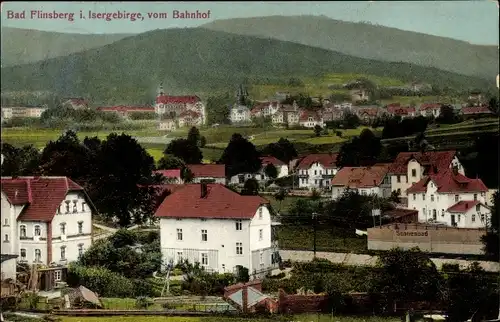 Ak Świeradów Zdrój Bad Flinsberg Schlesien, Blick auf den Ort vom Bahnhof aus, Isergebirge