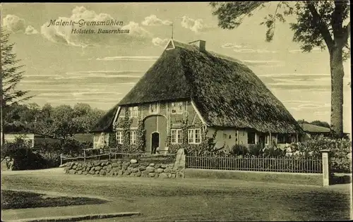 Ak Gremsmühlen Malente in Ostholstein, Holsteinisches Bauernhaus, Reetdach