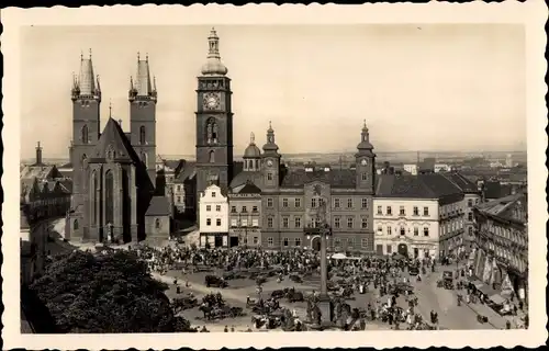 Ak Hradec Králové Königgrätz Stadt, Velke namesti o trhu, Platz, Kirche