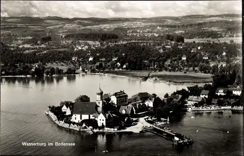 Ak Wasserburg am Bodensee Schwaben, Fliegeraufnahme vom Ort