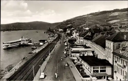 Ak Rüdesheim am Rhein, Rheinstraße, Dampfer am Anleger