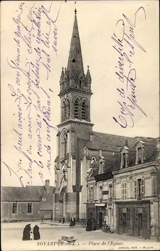 Ak Noyant Maine et Loire, Place de l'Eglise