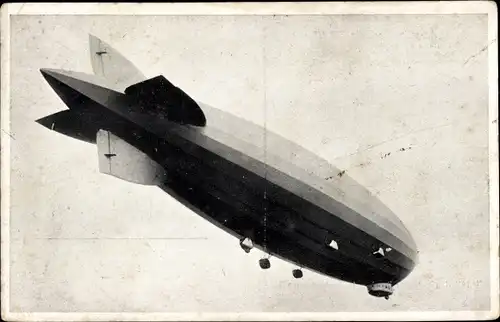 Ak Zeppelin-Luftschiff ZR-III