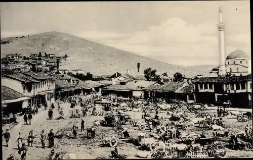 Ak Bitola Monastir Mazedonien, Marktplatz, deutsche Armeefuhrwerke