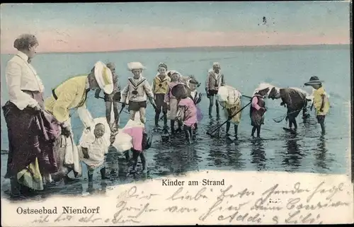 Ak Ostseebad Niendorf Timmendorfer Strand, Kinder am Strand