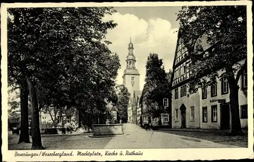 Ak Beverungen an der Weser,  Marktplatz, Kirche, Rathaus