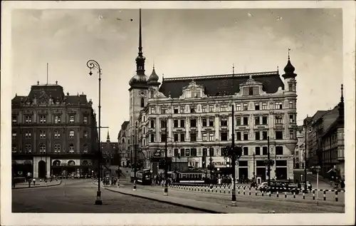 Ak Brno Brünn Südmähren, Straßenpartie, Central Hotel