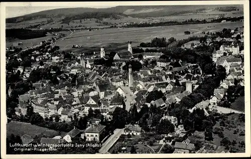 Ak Isny im Allgäu, Totalansicht der Ortschaft, Fliegeraufnahme