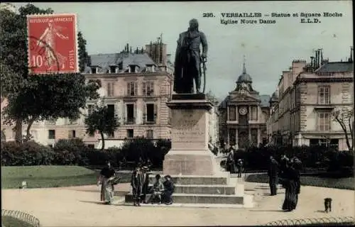 Ak Versailles Yvelines, Statue et Square Hoche, Eglise Notre Dame