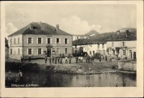 Ak Vilosnes sur Meuse Lothringen Meuse, Ortspartie, deutsche Soldaten, 1. WK