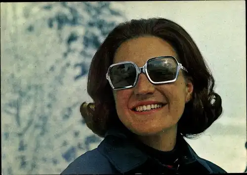 Ak Prinzessin Margriet der Niederlande, Portrait, Sonnenbrille