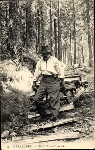 Ak Gérardmer Lothringen Vosges, Un Schlitteur, Holz-Transport, Schlitten