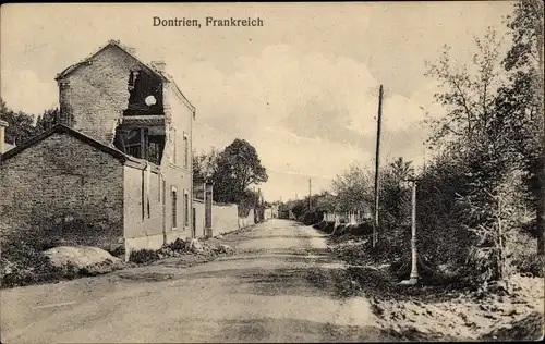 Ak Dontrien Marne, Straßenpartie, Zerstörtes Haus