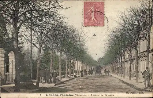 Ak Doué la Fontaine Maine et Loire, Avenue de la Gare