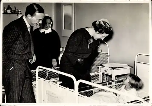 Ak Königin Juliana der Niederlande, Prinz Bernhard, Bezoek in het ziekenhuis Bethesda, Schlesien