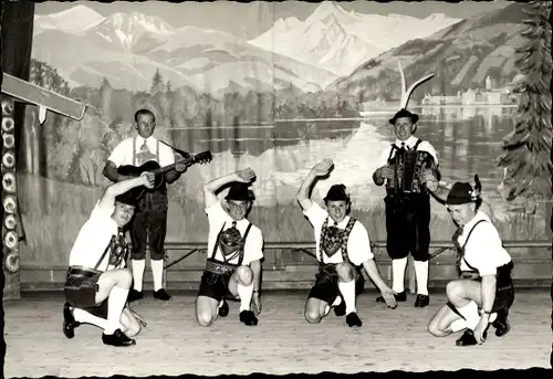 Ak Tänzer in österreichischen Trachten, Lederhose