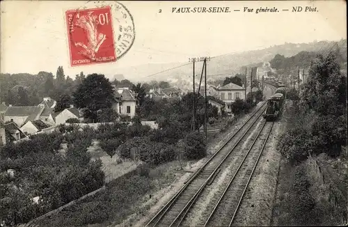 Ak Vaux sur Seine Yvelines, Vue générale, chemin de fer