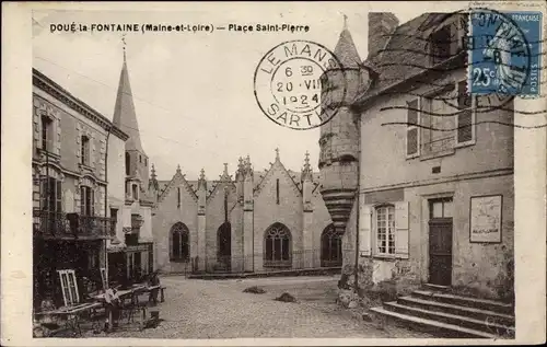 Ak Doué la Fontaine Maine et Loire, Place Saint Pierre