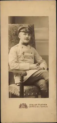 Foto Soldat, Kaiserreich, Eisernes Kreuz 2. Klasse, Uniform, Schirmmütze, Portrait