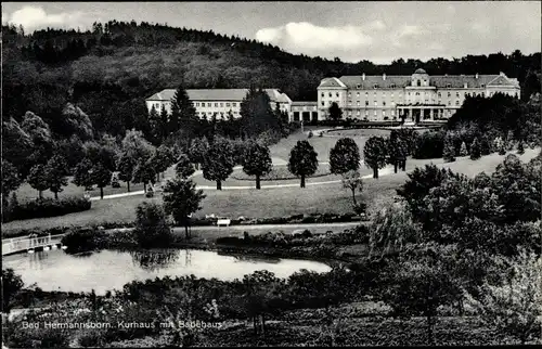 Ak Pömbsen Bad Driburg in Westfalen, Bad Hermannsborn, Kurhaus, Badehaus