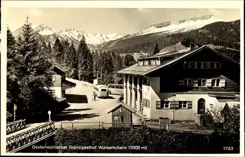 Ak Riezlern Mittelberg in Vorarlberg, Walserschanz, Grenzgasthof