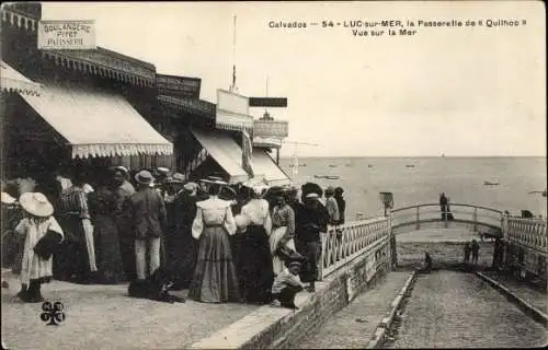 Ak Luc sur Mer Calvados, Passerelle de Quilhoc, vue sur la Mer, Boulangerie