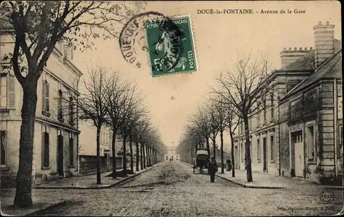 Ak Doué la Fontaine Maine et Loire, Avenue de la Gare