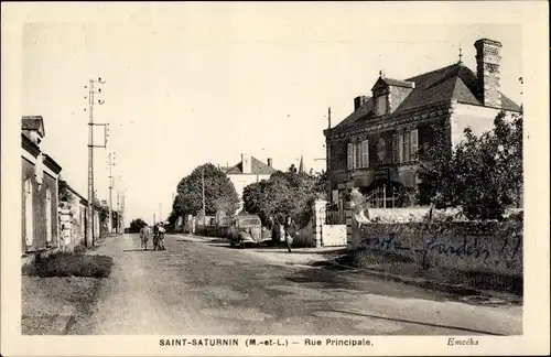 Ak Saint Saturnin sur Loire Maine et Loire, Rue Principale