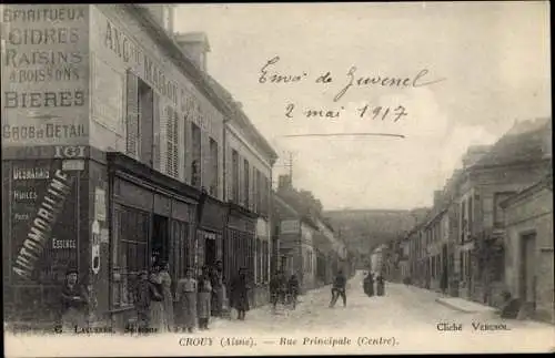 Ak Crouy Aisne, Rue Principale, Centre