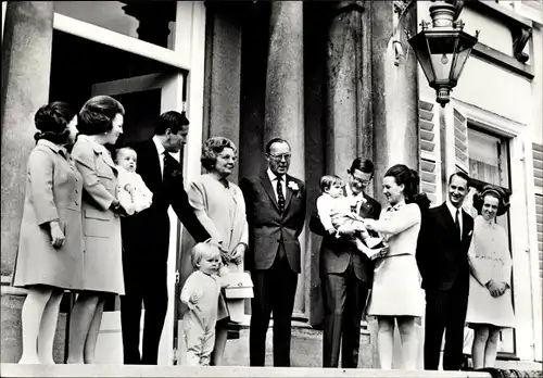 Ak Königin Juliana der Niederlande, Koninginnedag 1969, Bernhard, Beatrix, Prinzen, Prinzessinnen