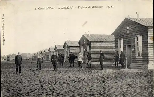 Ak Martignas sur Jalle Gironde, Camp Militaire de Souges, Enfilade de Batiments