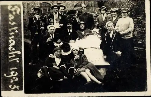 Foto Ak Fastnacht 1925, Personen in Kostümen, Gruppenaufnahme
