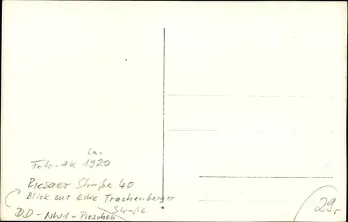 Foto Ak Dresden Pieschen, Riesaer Straße 40 Ecke Trachenberger Str., Wohnhaus, Straßenpartie