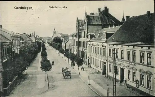 Ak Gardelegen in der Altmark, Straßenpartie, Bahnhofsstraße