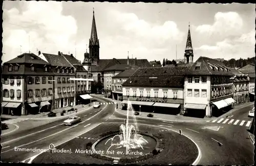 Ak Emmendingen im Breisgau Baden, Marktplatz mit ev. Kirche