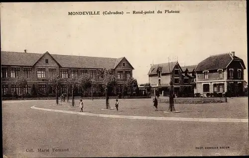 Ak Mondeville Calvados, Rond point du Plateau