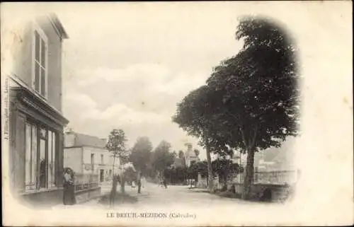 Ak Le Breuil Mezidon Calvados, Straßenpartie im Ort