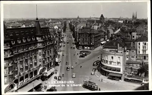 Ak Luxemburg, Avenue de la Liberte, Straßenbahn