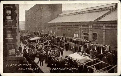 Ak Spitalfields London England, Coulton Street, Petticoat Lane Market, Cloth Market