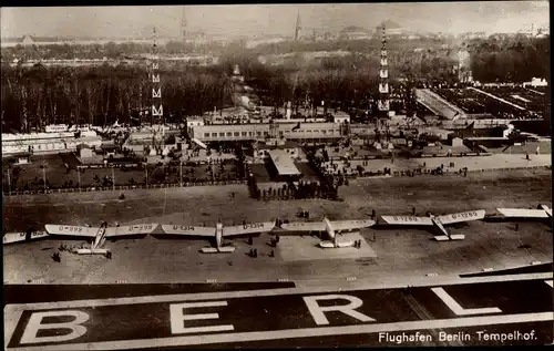 Ak Berlin Tempelhof, Flughafen, Verkehrsflugzeuge Deutsche Lufthansa