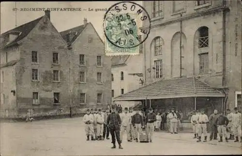 Ak Soissons Aisne, Le grand Lavoir, Regiment d'Infanterie