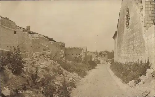 Foto Ak Saint Hilaire Marne, Ortspartie, Kriegszerstörung 1. WK