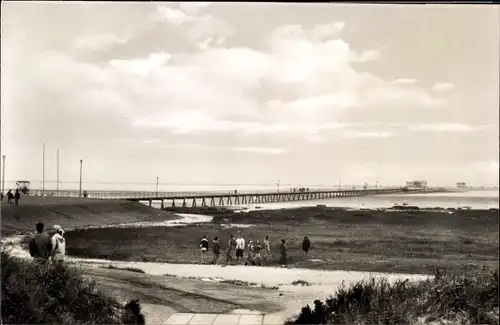 Ak Sankt Peter Ording in Nordfriesland, Seebrücke zur Sandbank